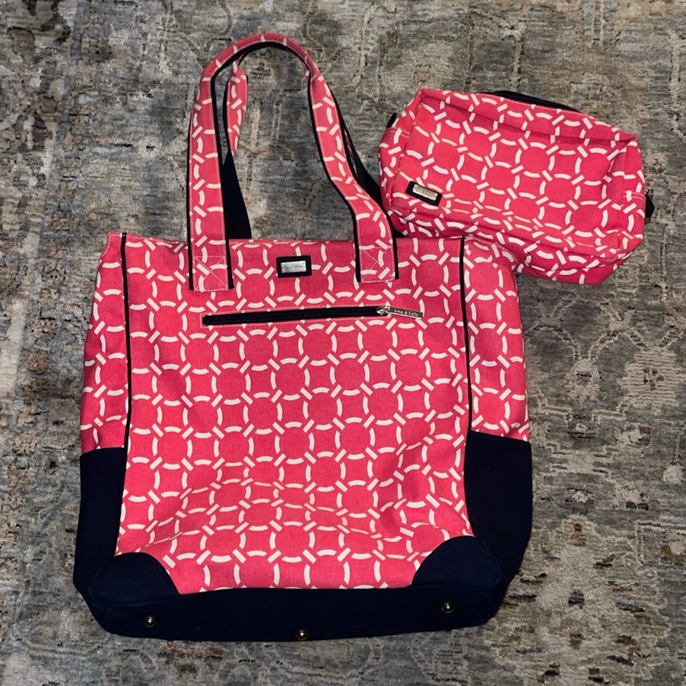 Ame & Lulu tennis bag with extra detached zippered travel bag